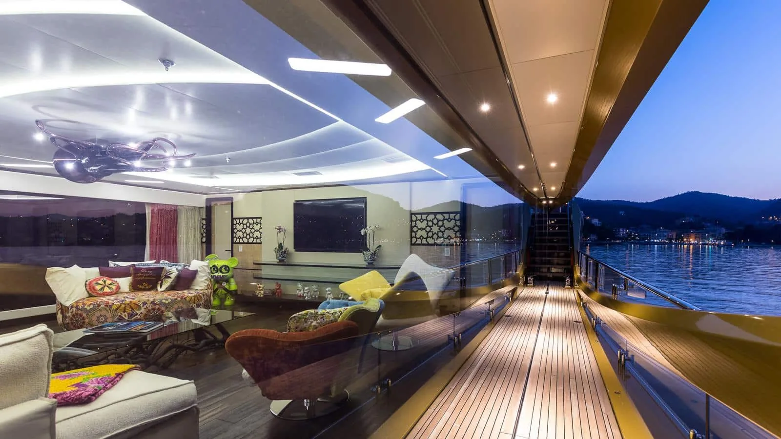 KHALILAH - photo 15 yacht charter Cannes