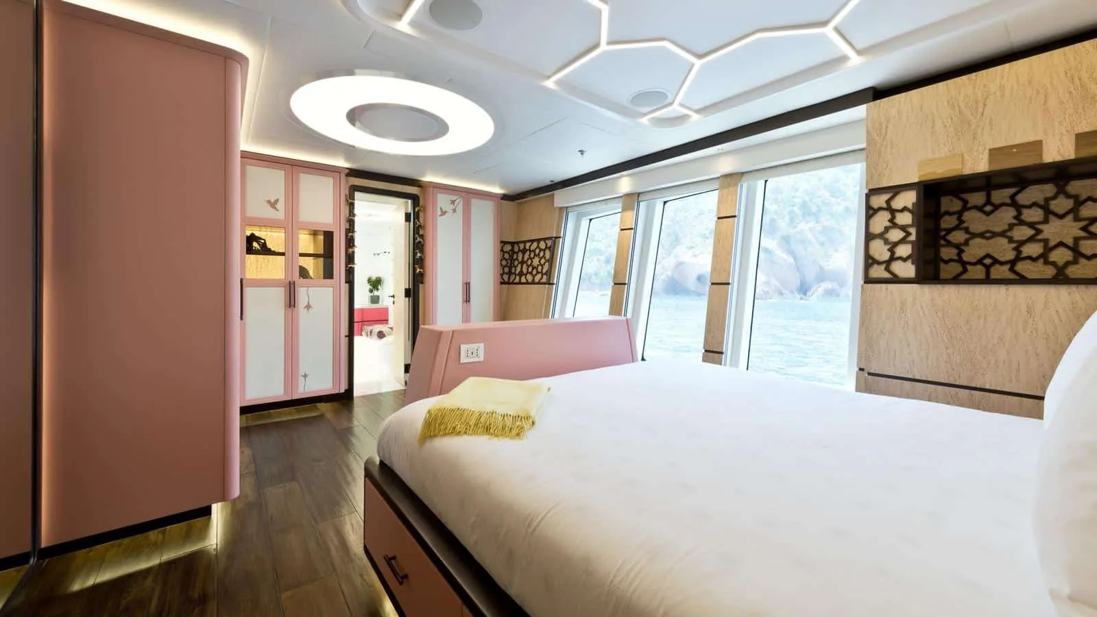 KHALILAH - photo 28 yacht charter Cannes