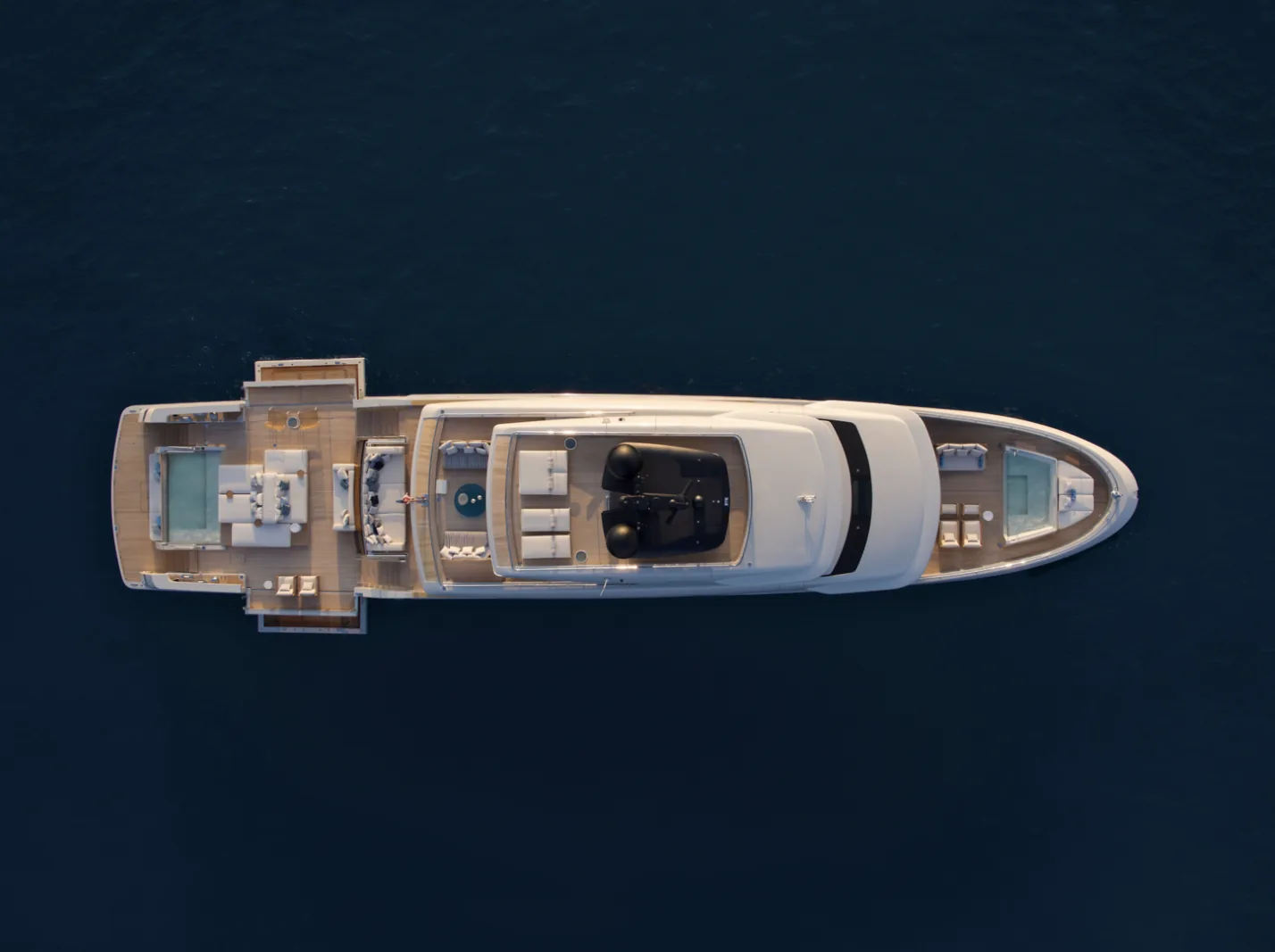 LA LA LAND - photo 4 yacht charter Cannes