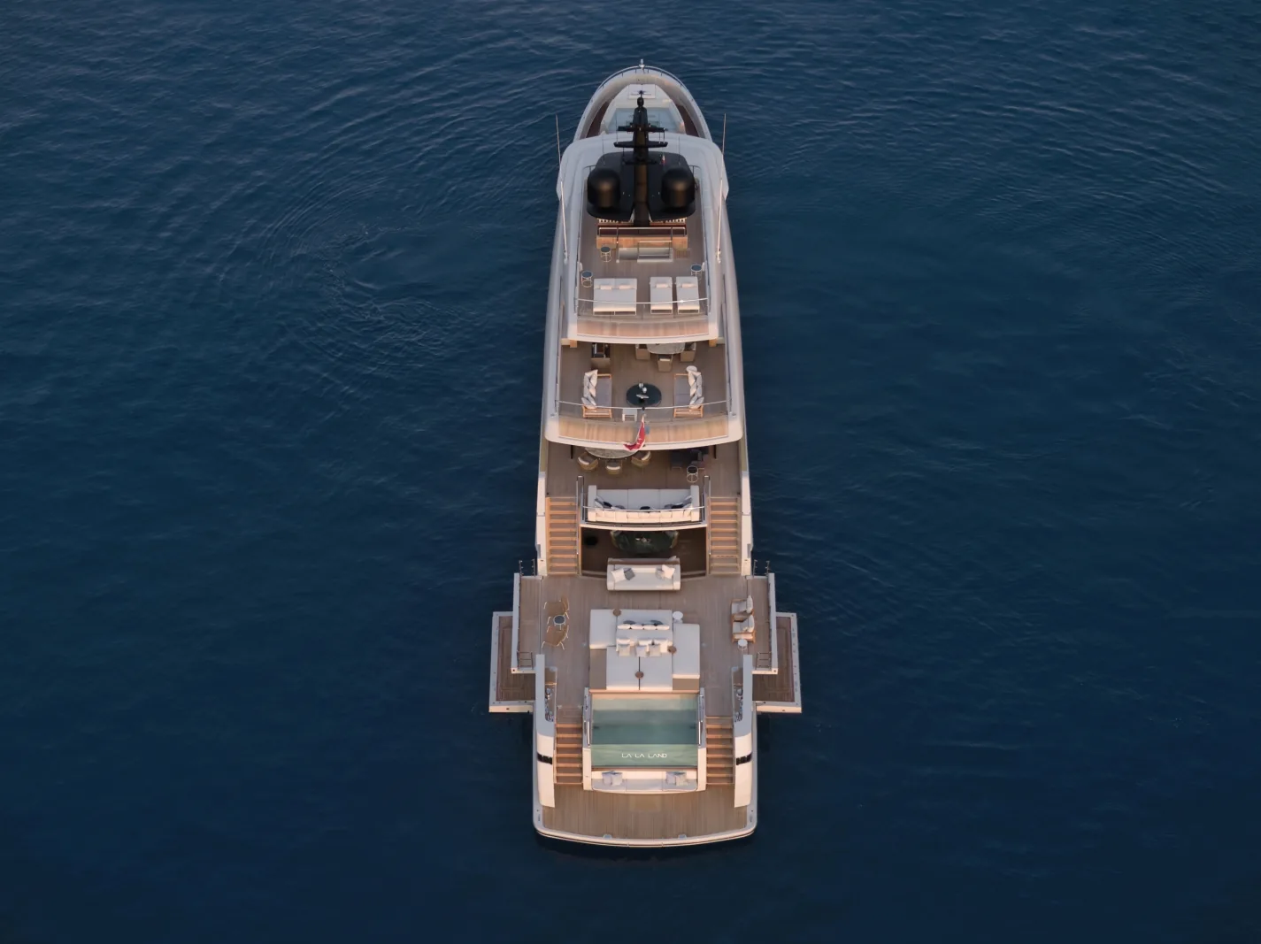 LA LA LAND - photo 6 yacht charter Cannes