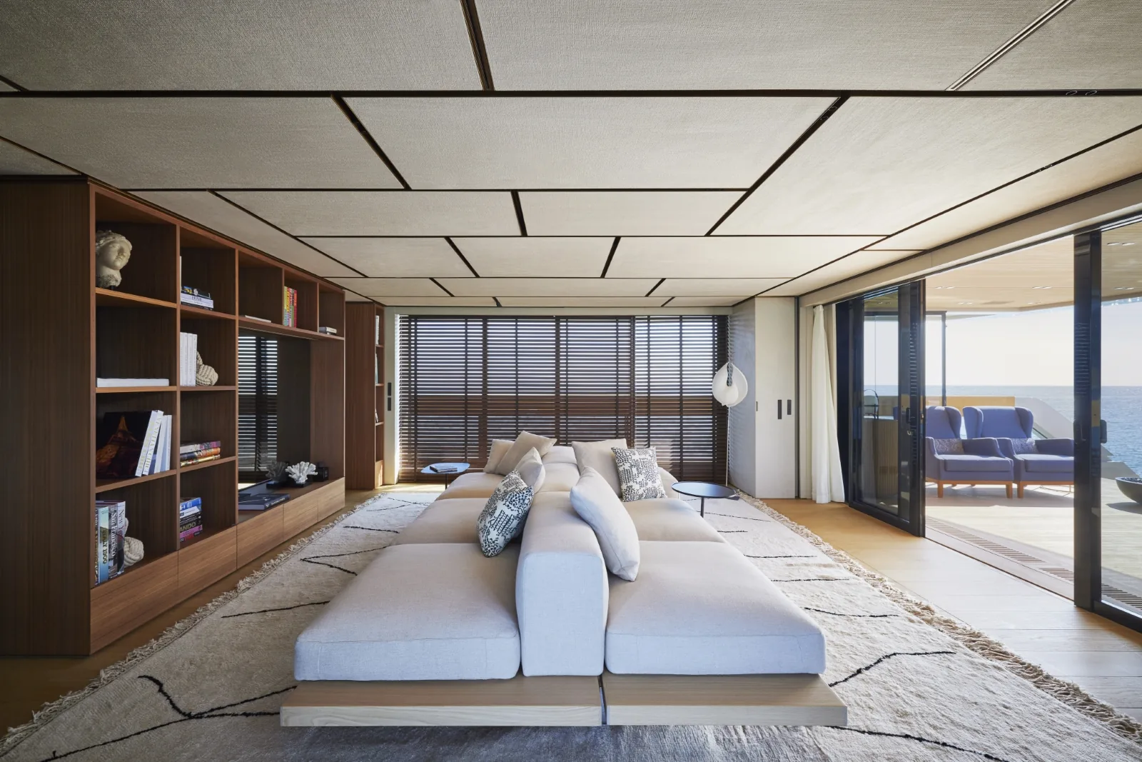 LA LA LAND - photo 12 yacht charter Cannes