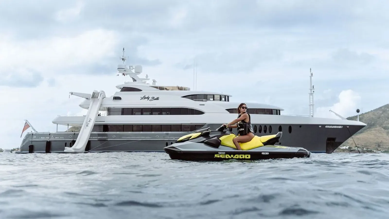 LADY BETH - photo 2 yacht charter Cannes