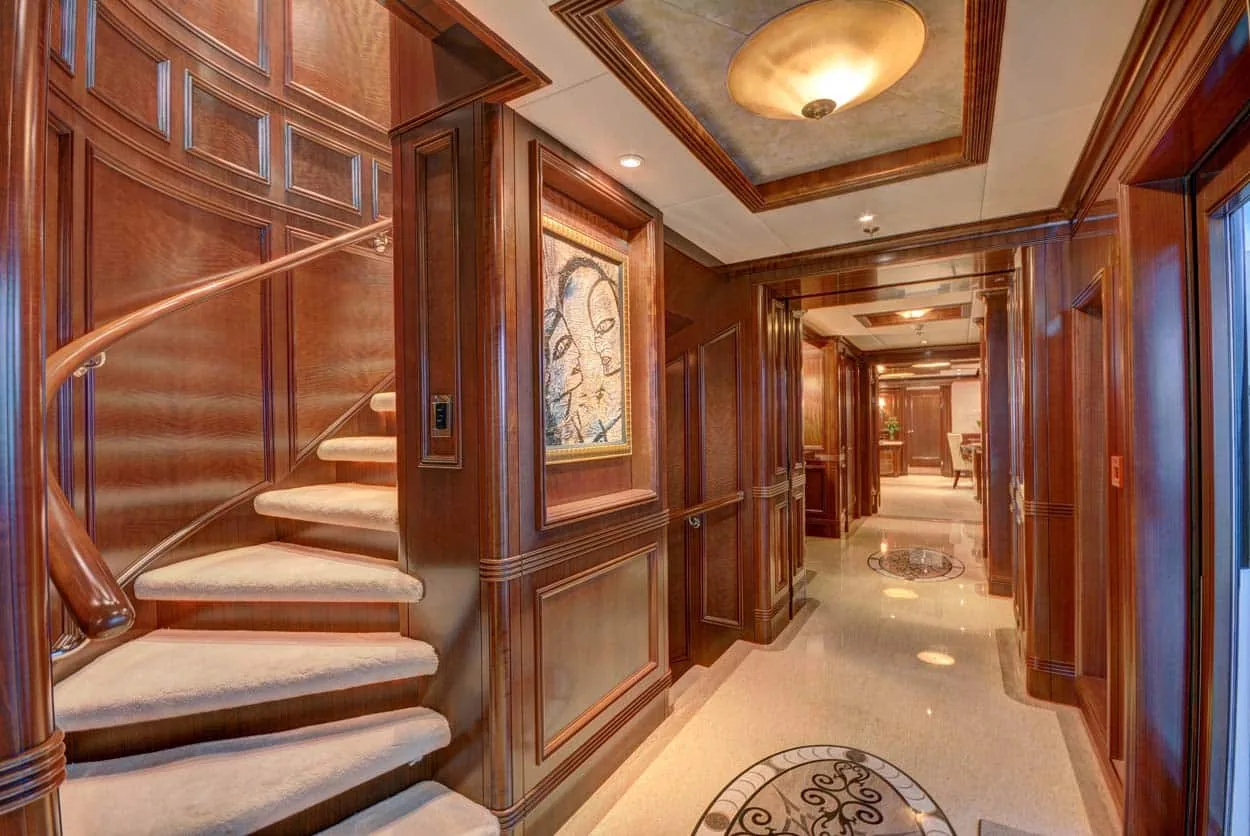LADY BETH - photo 9 yacht charter Cannes