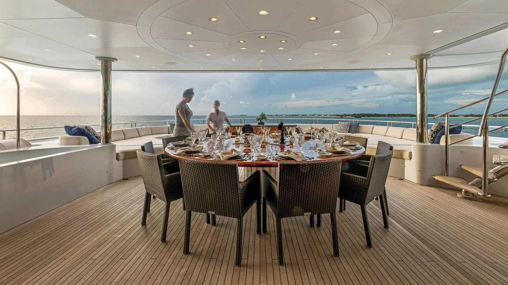 LADY BETH - photo 22 yacht charter Cannes