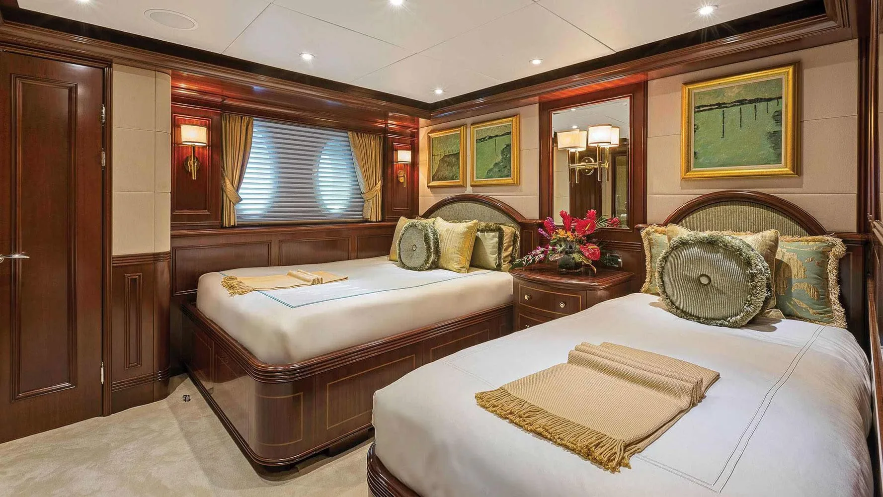 LADY BETH - photo 32 yacht charter Cannes