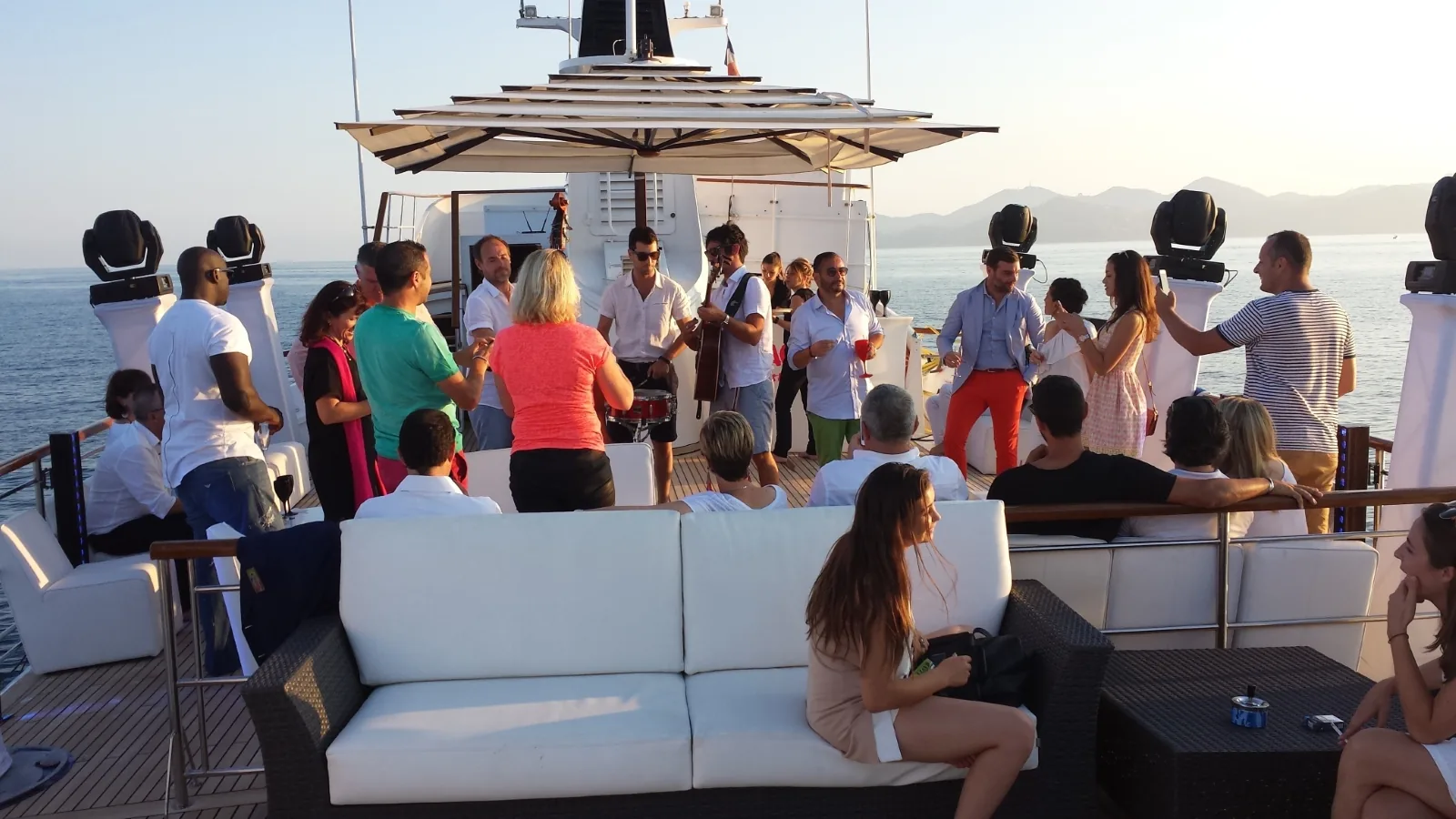 LADY JERSEY - photo 11 yacht charter Cannes