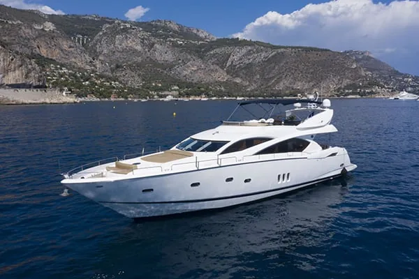 LADY YOUSRA - yacht charter Cannes