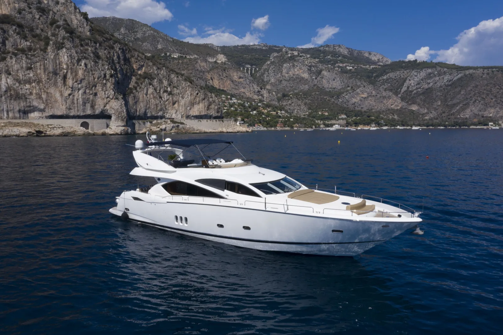 LADY YOUSRA - photo 5 yacht charter Cannes