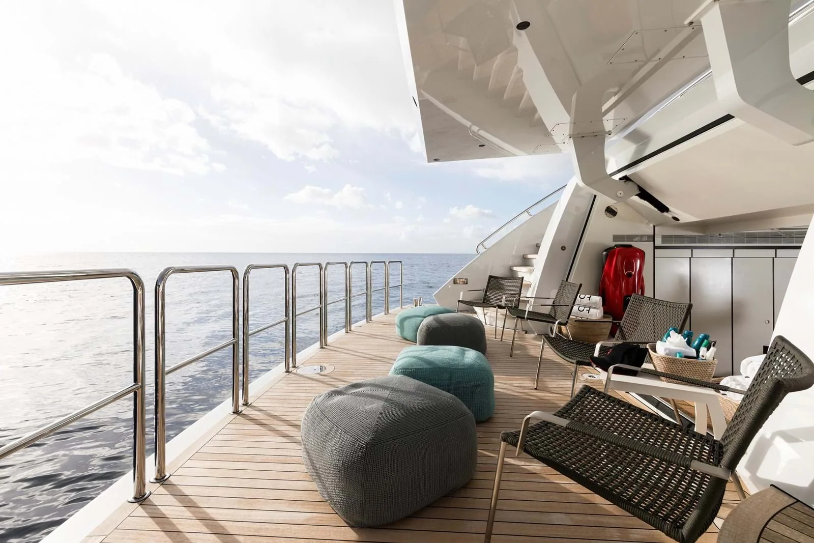 LAURENTIA - photo 14 yacht charter Cannes