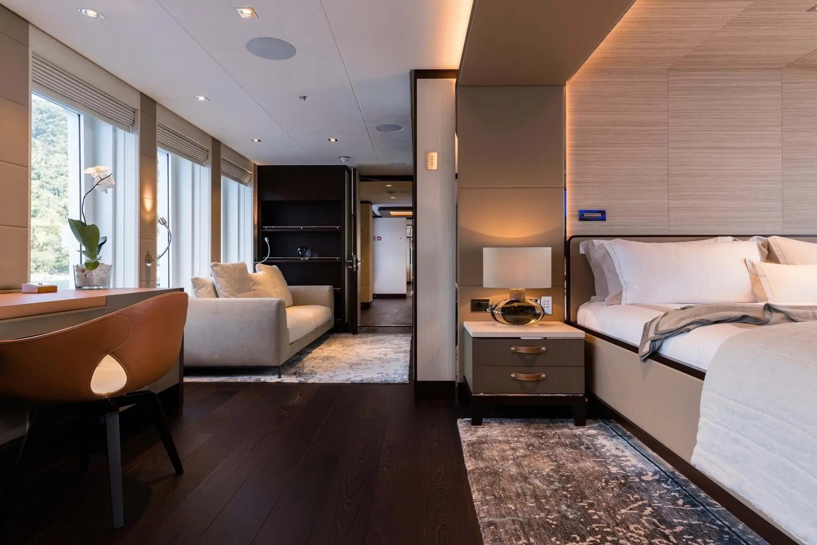 LAURENTIA - photo 26 yacht charter Cannes