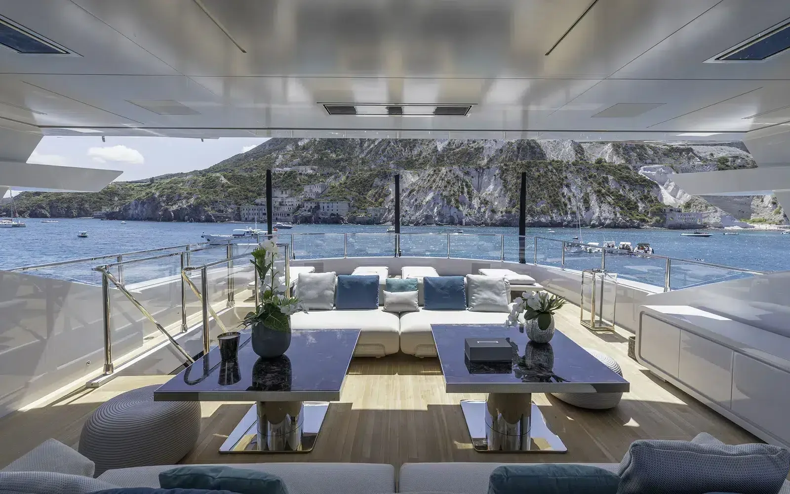 LEL - photo 10 yacht charter Cannes