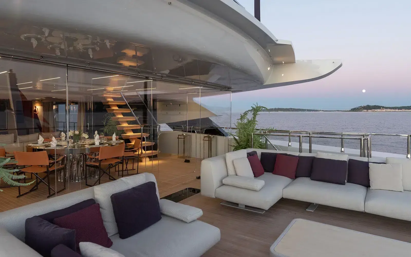 LEL - photo 12 yacht charter Cannes