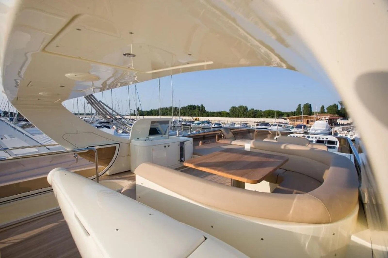 Leonard 74, photo 9 location yacht Cannes
