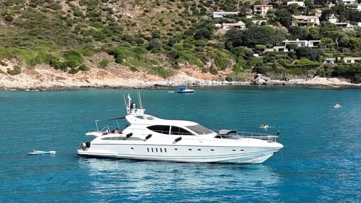 LEOPARD 24 - photo 4 yacht charter Cannes