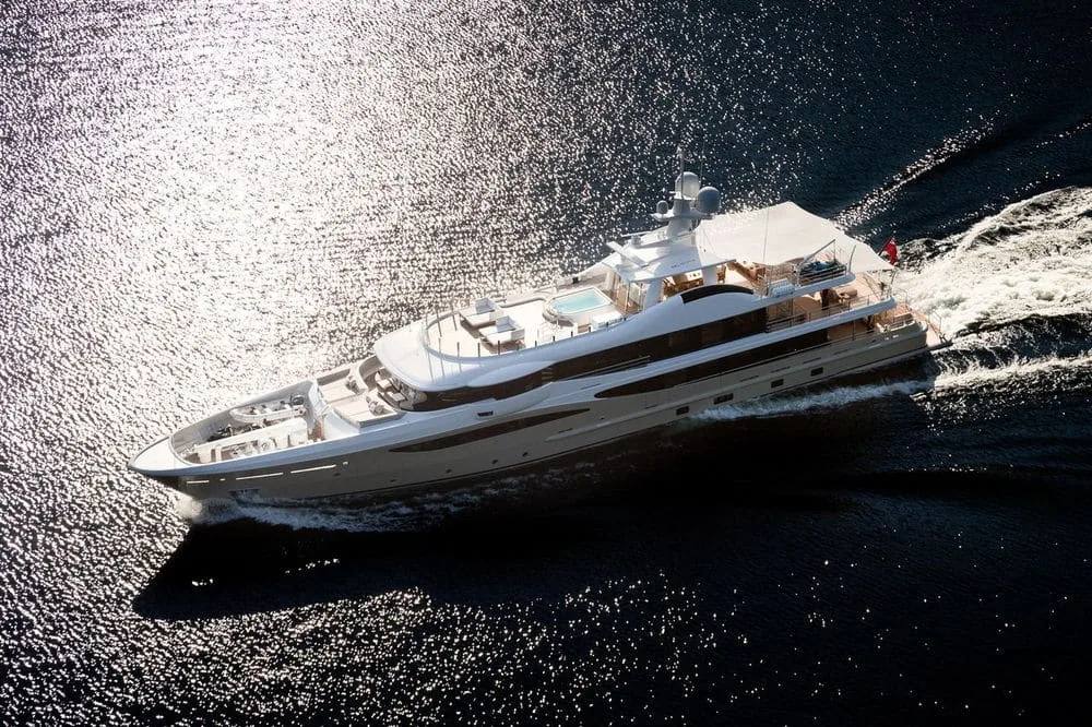 LILI - photo 3 yacht charter Cannes