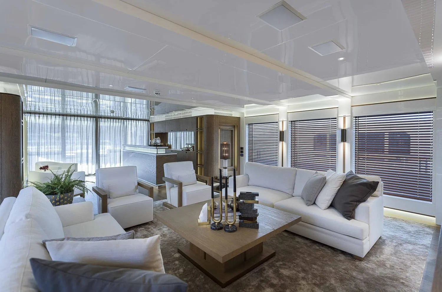 LIQUID SKY - photo 13 yacht charter Cannes