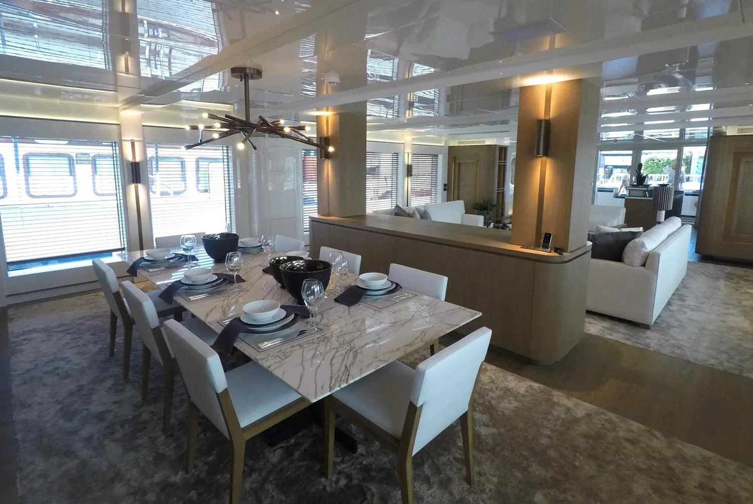LIQUID SKY - photo 16 yacht charter Cannes