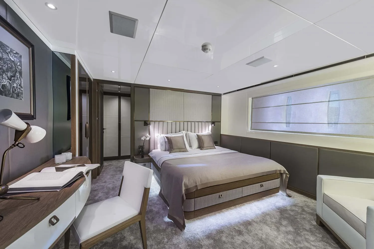 LIQUID SKY - photo 18 yacht charter Cannes