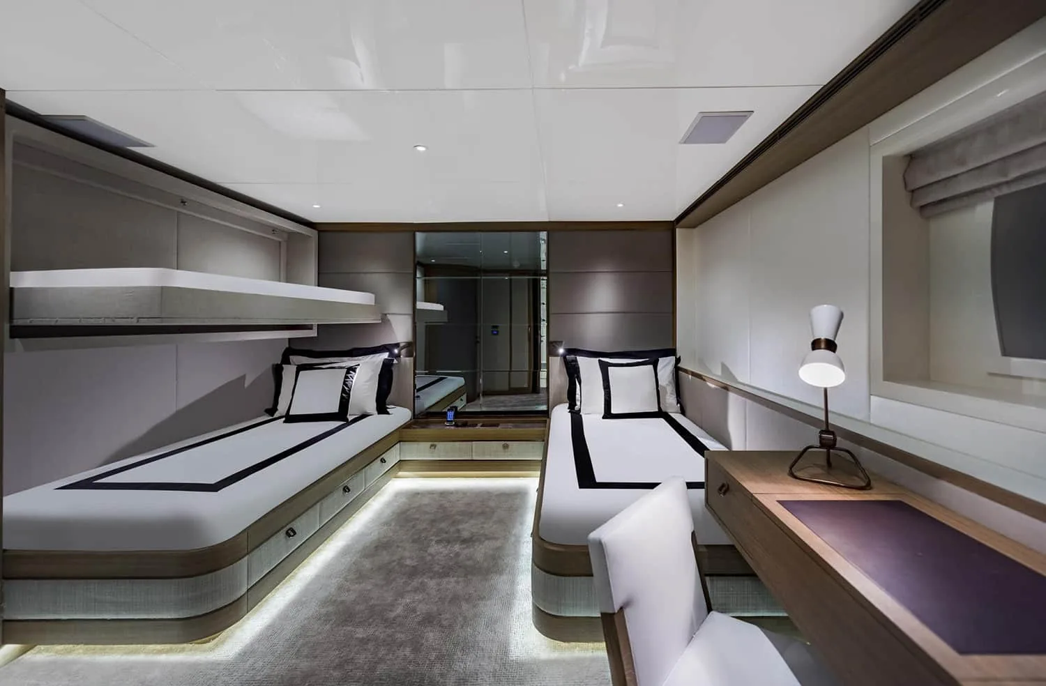LIQUID SKY - photo 21 yacht charter Cannes