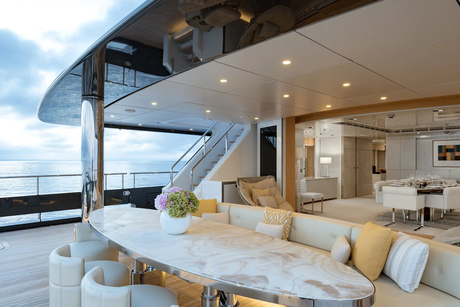 LOON - photo 23 yacht charter Cannes