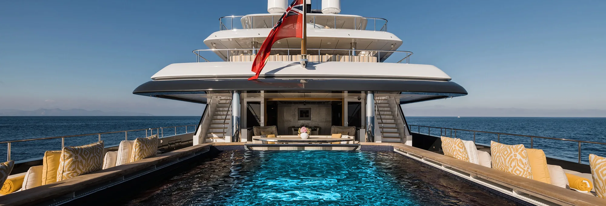 LOON - photo 26 yacht charter Cannes