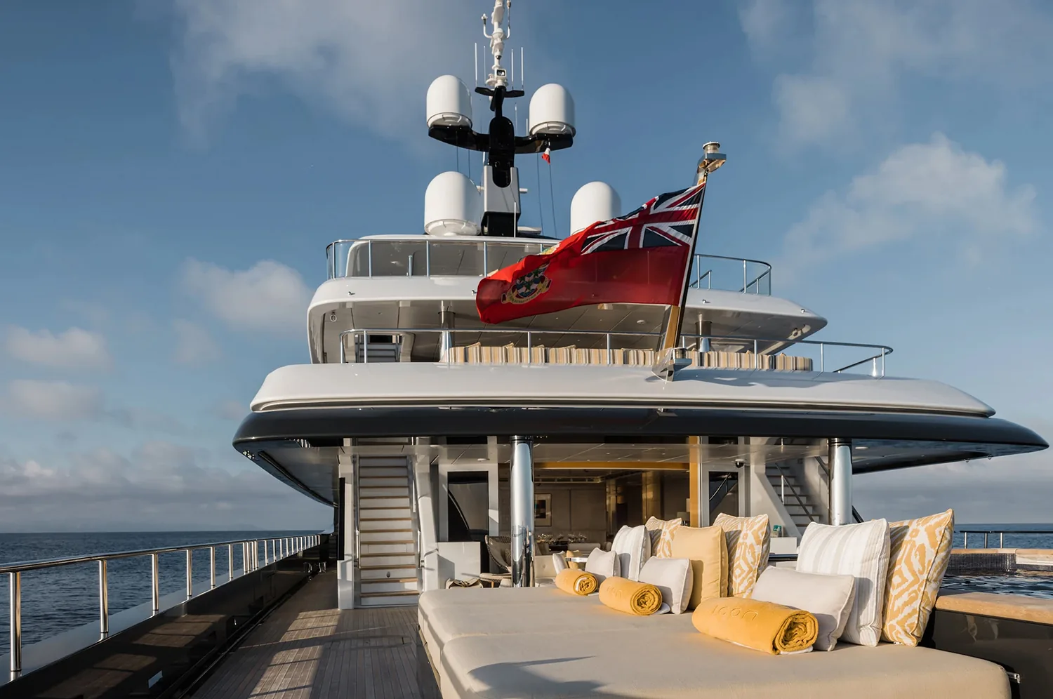 LOON - photo 27 yacht charter Cannes