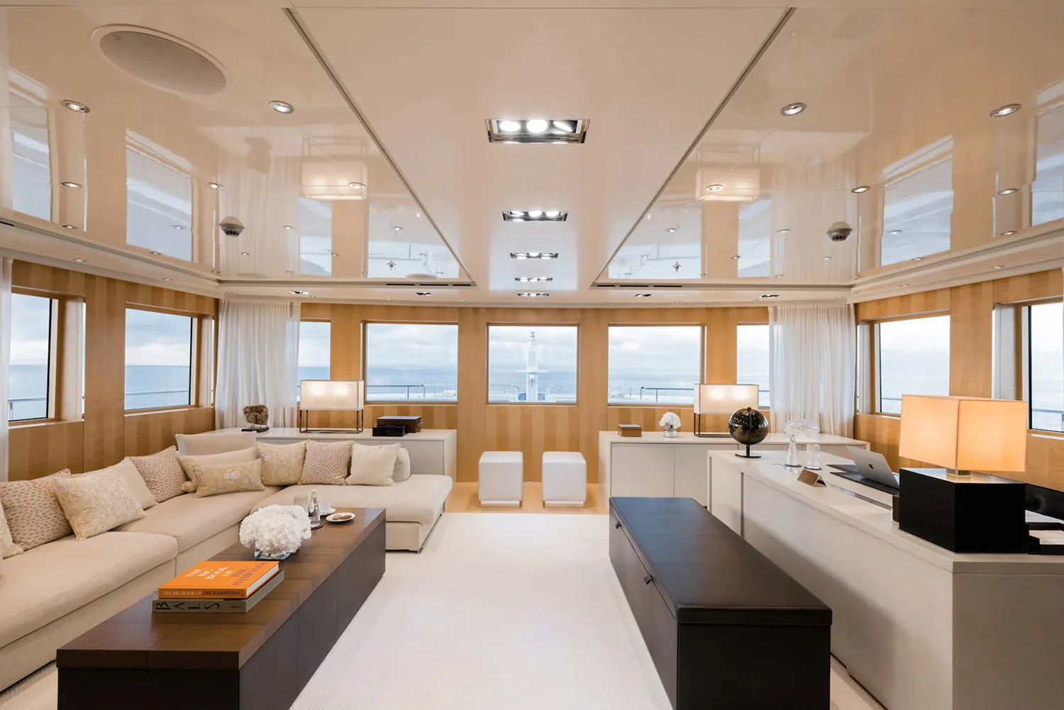 LOON - photo 37 yacht charter Cannes