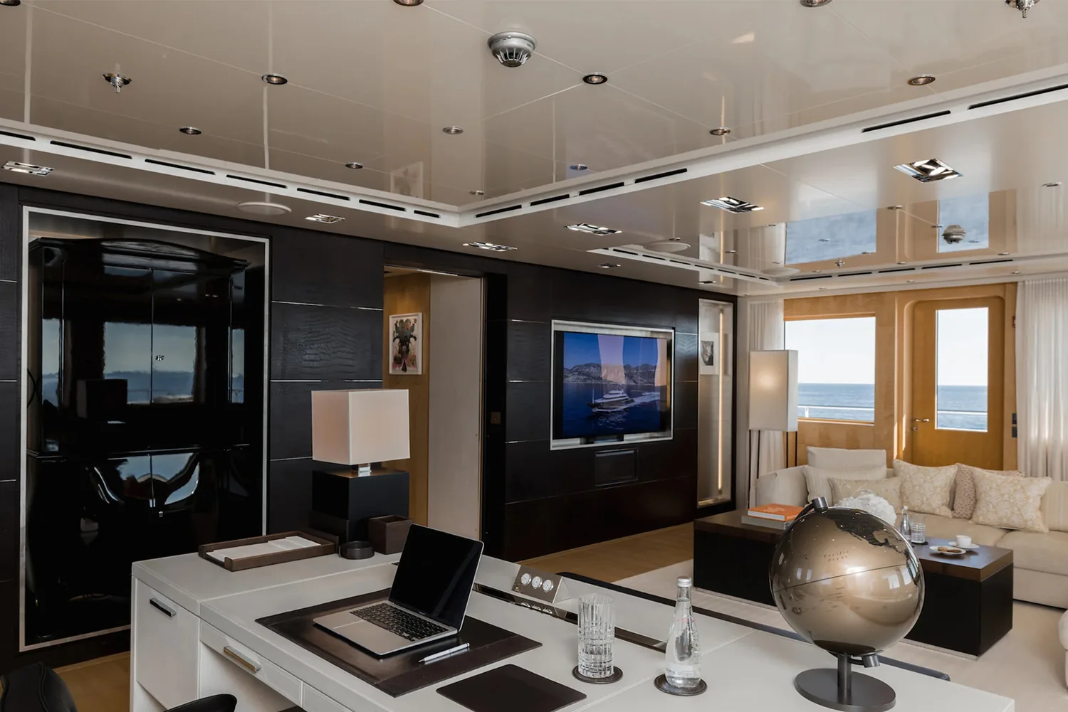 LOON - photo 38 yacht charter Cannes