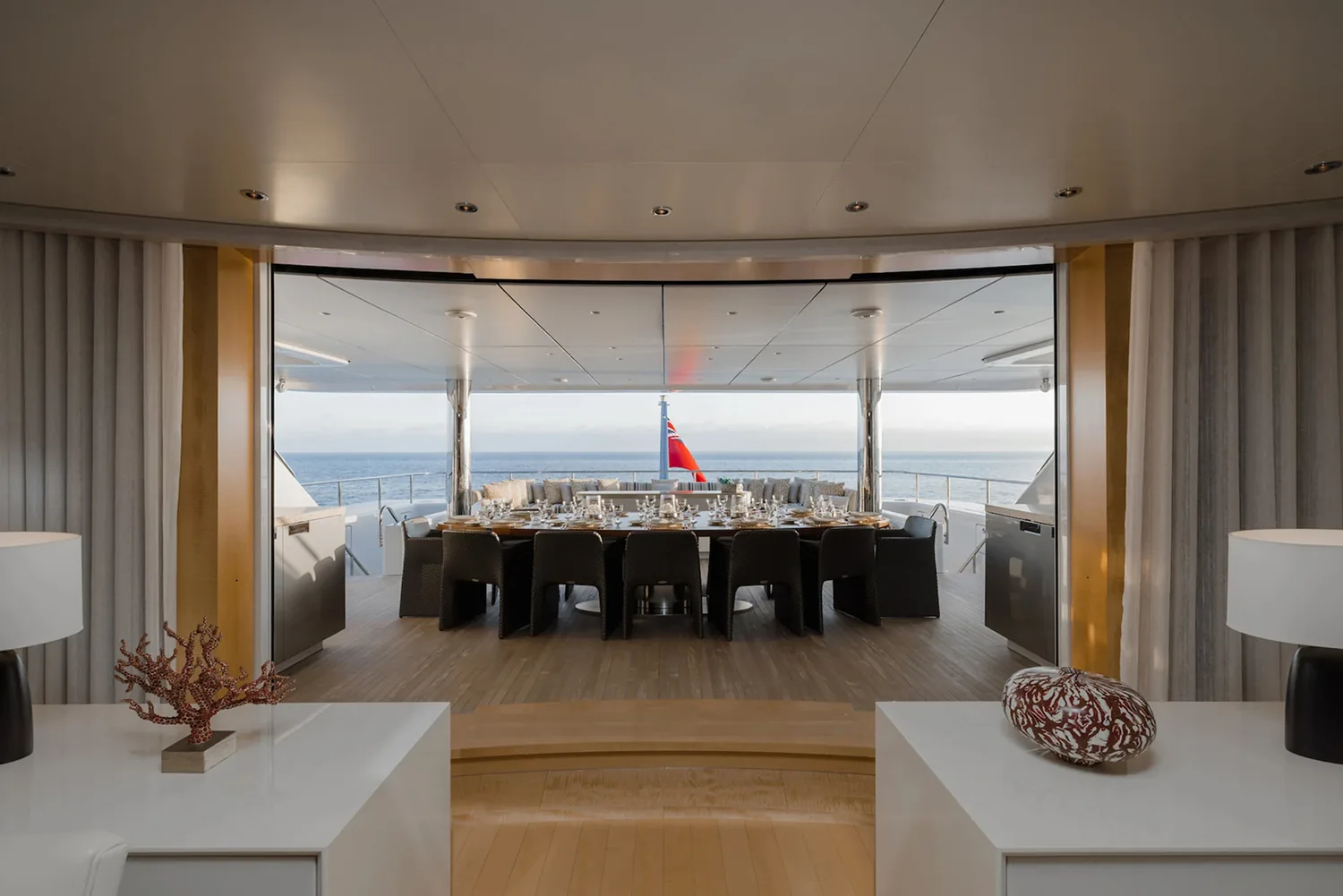 LOON - photo 48 yacht charter Cannes