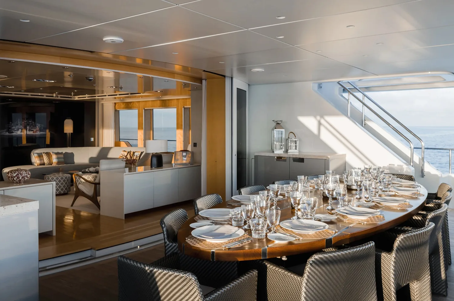 LOON - photo 49 yacht charter Cannes