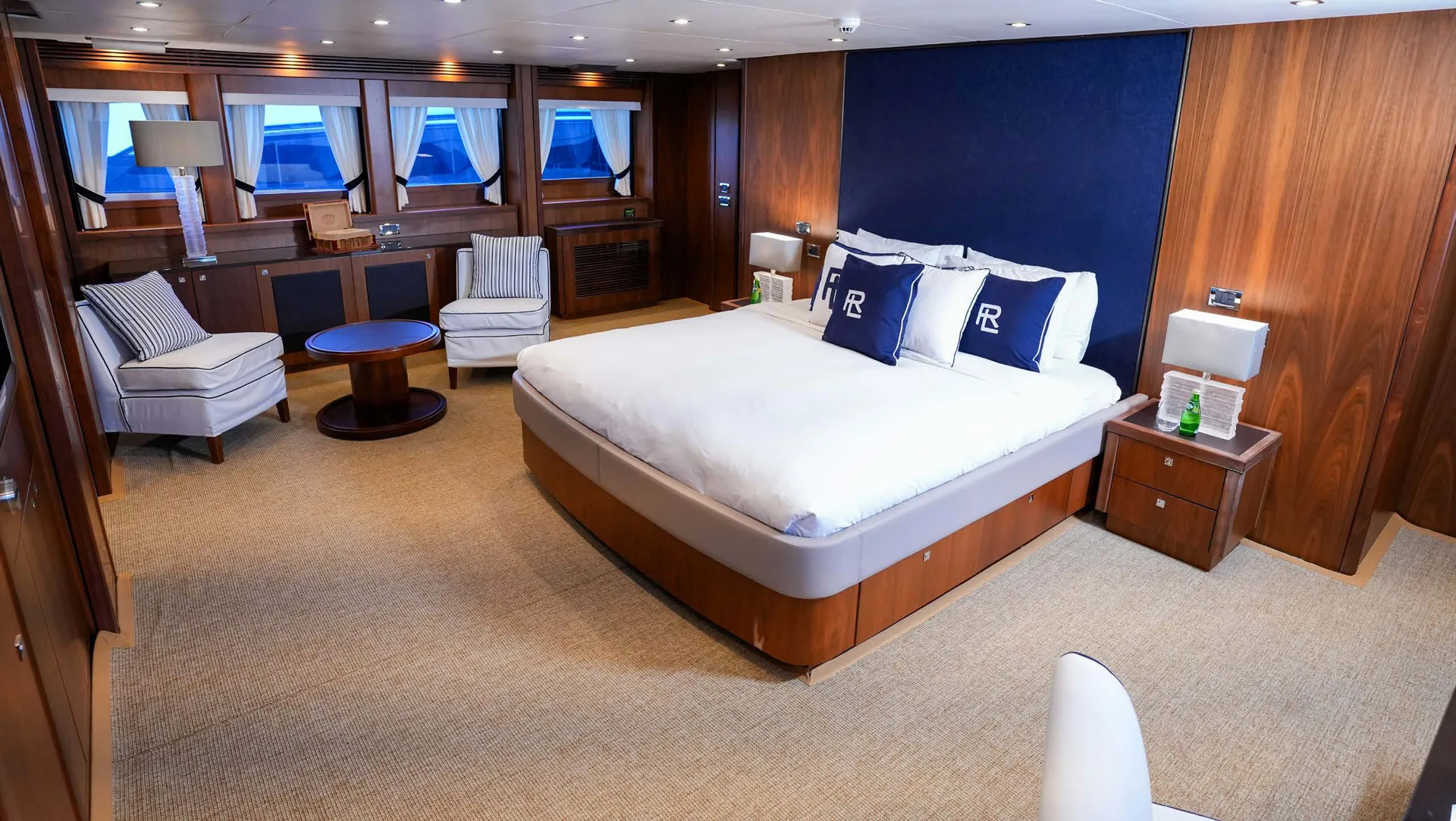 Lucien — photo 14 location yacht Cannes