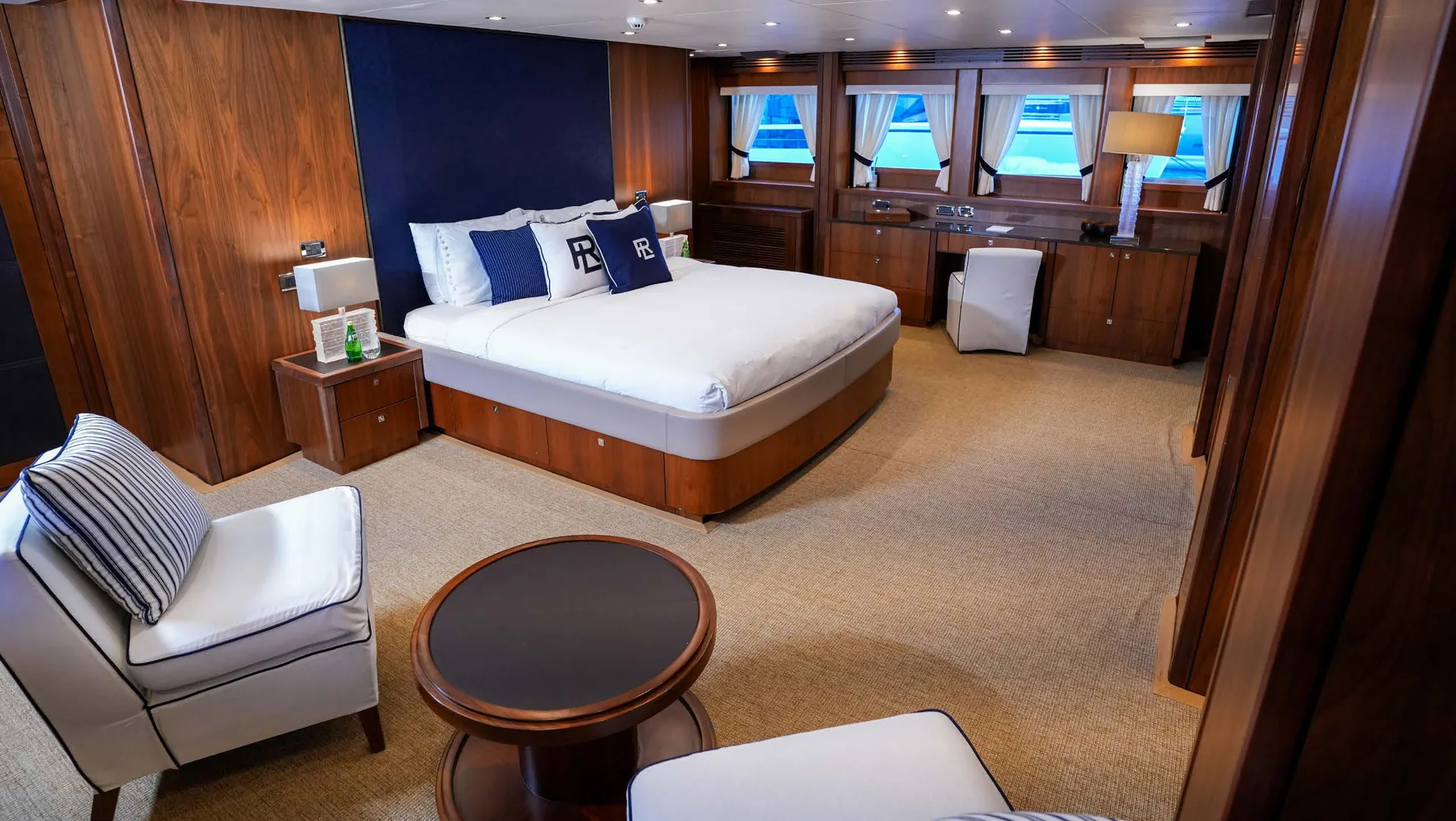 Lucien — photo 15 location yacht Cannes