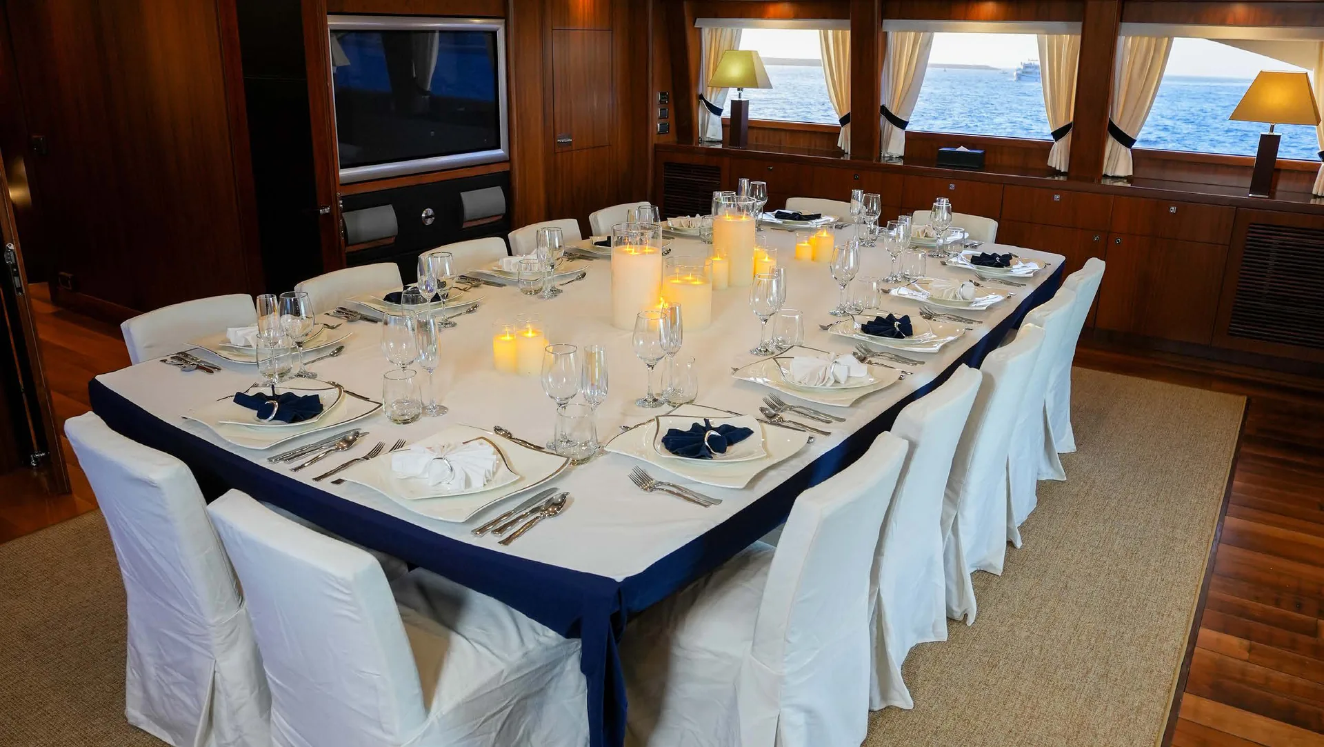 Lucien — photo 35 location yacht Cannes
