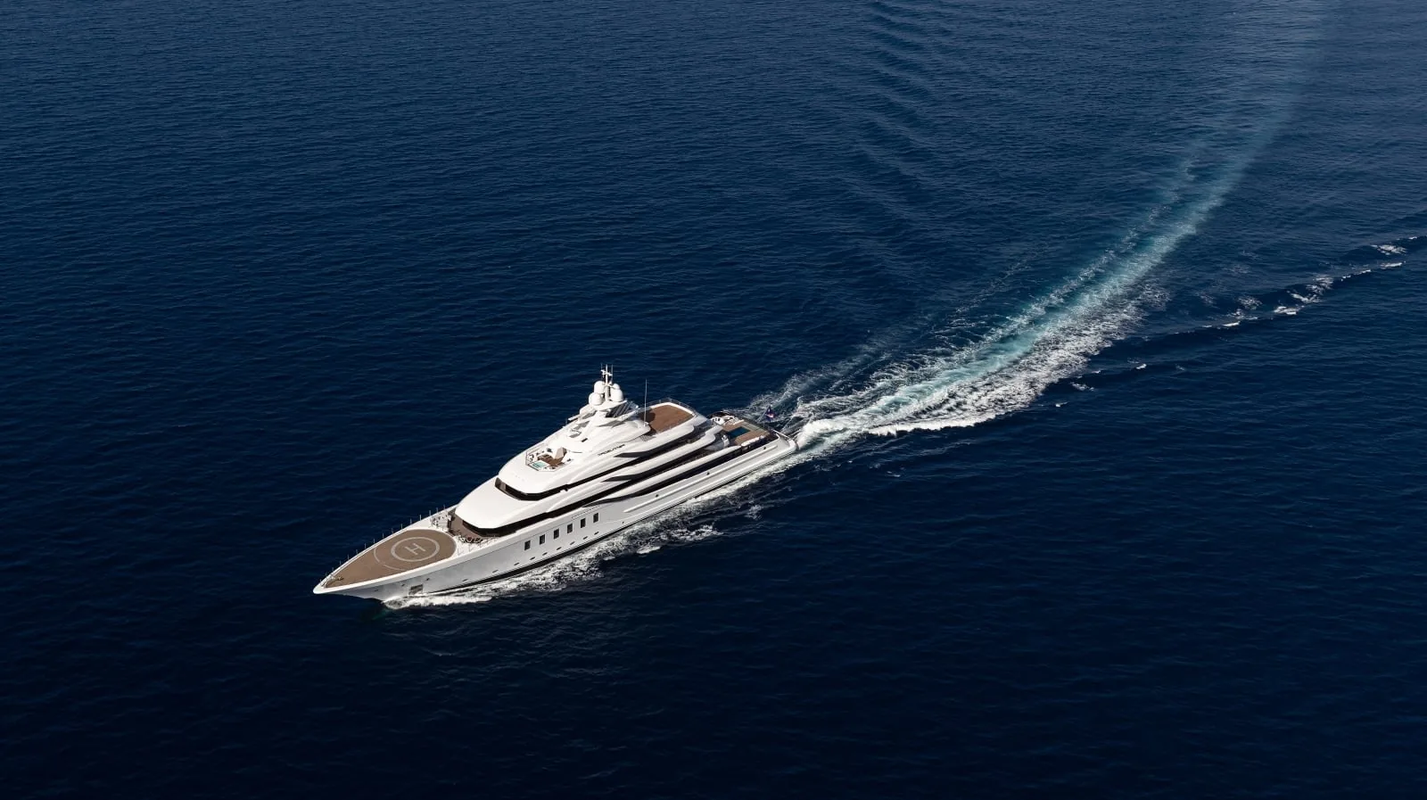 MADSUMMER - photo 4 yacht charter Cannes