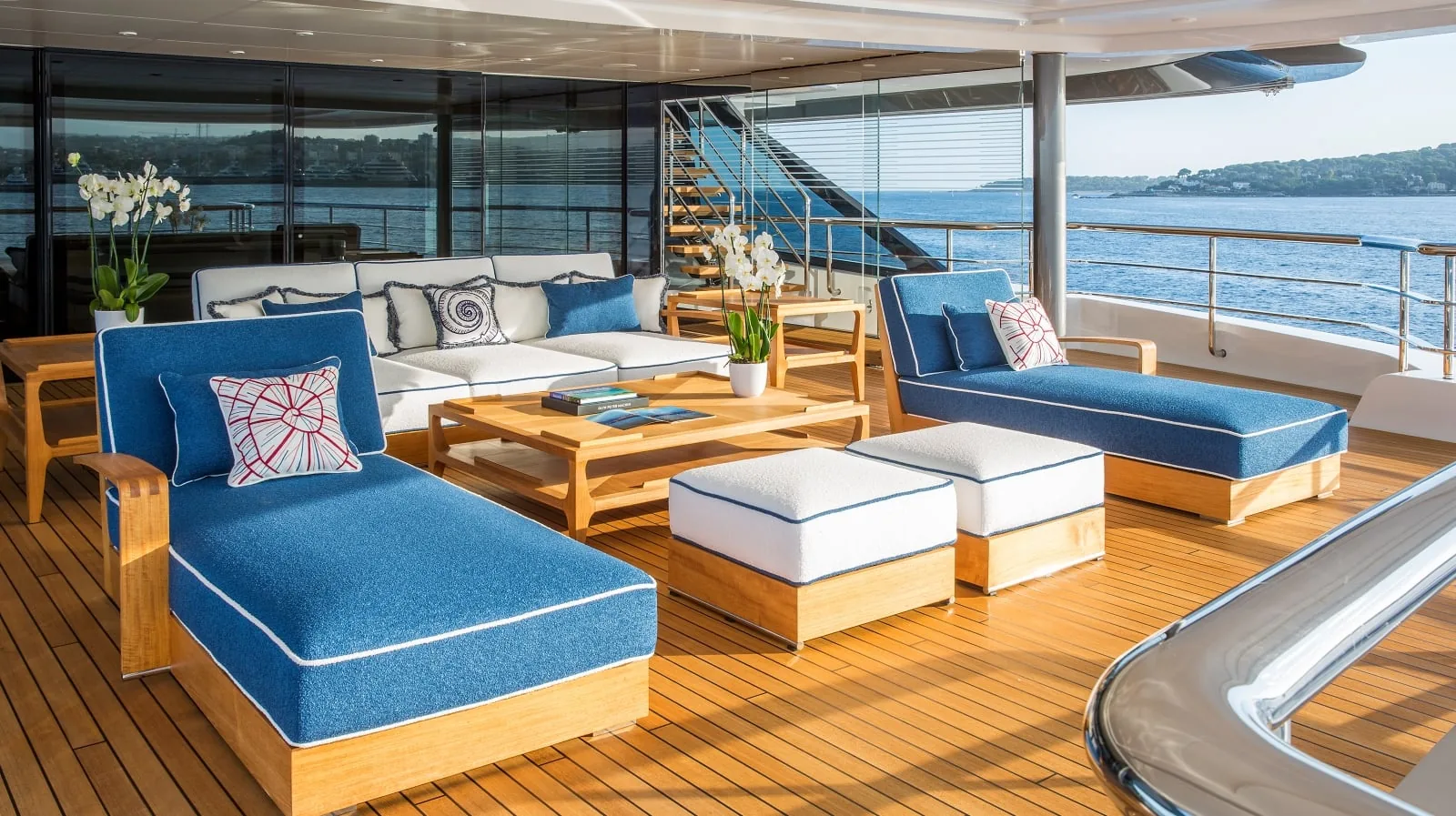 MADSUMMER - photo 7 yacht charter Cannes