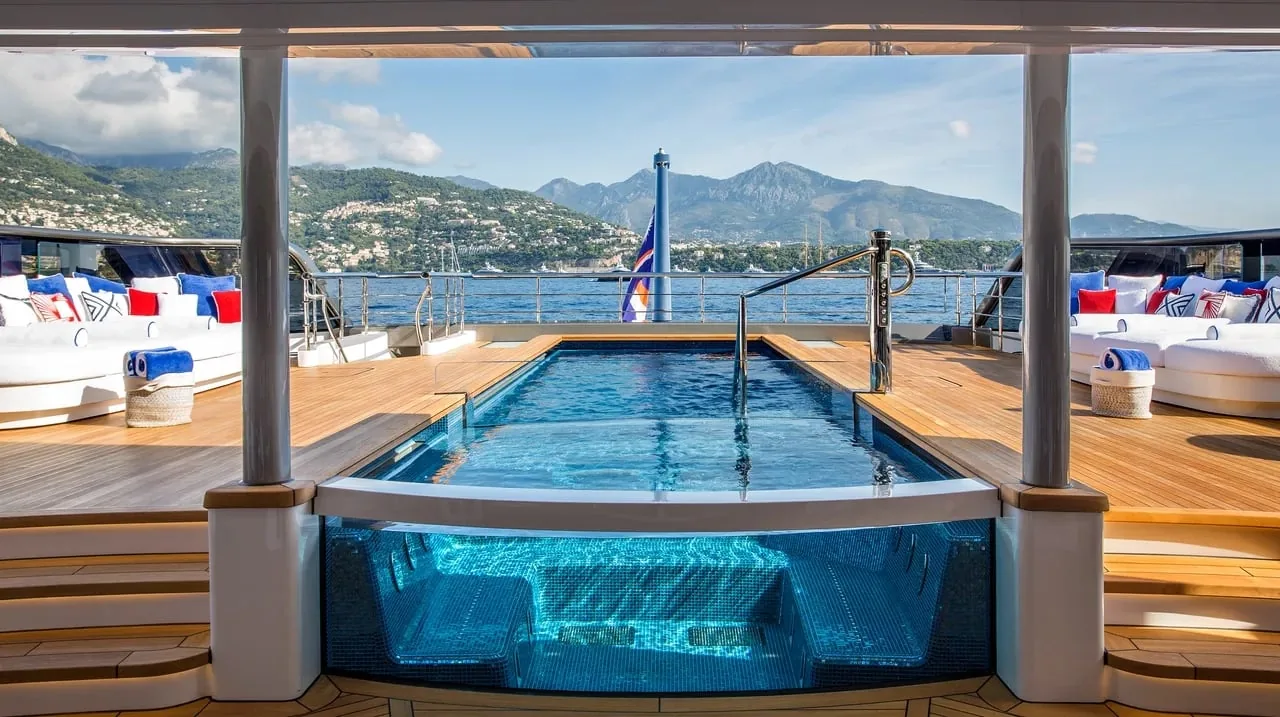 MADSUMMER - photo 9 yacht charter Cannes