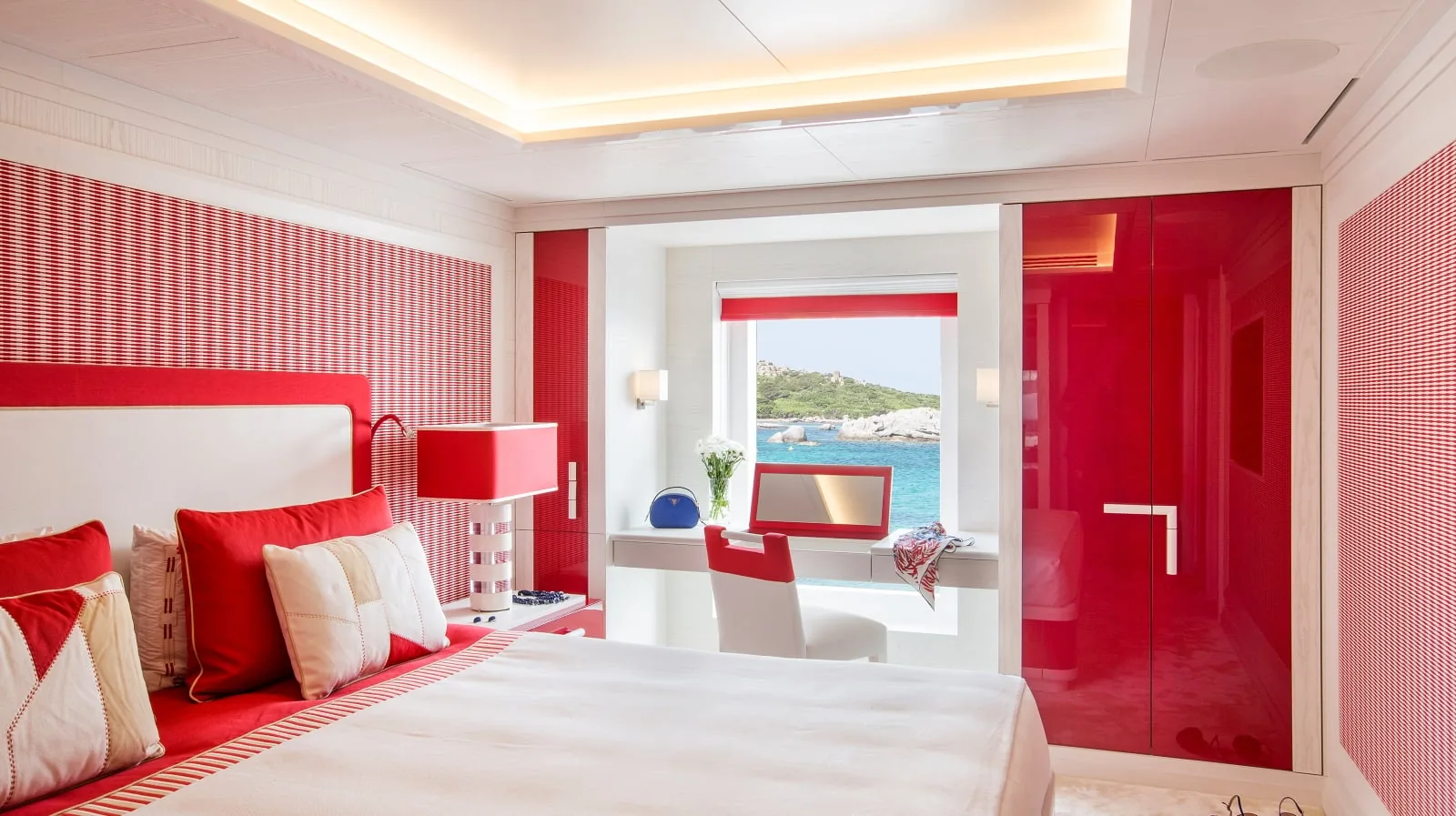 MADSUMMER - photo 29 yacht charter Cannes