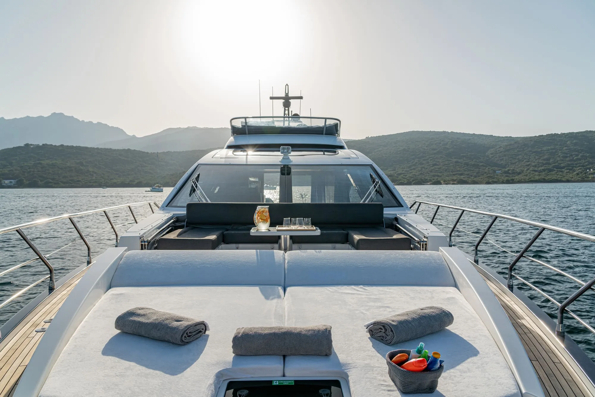 MANARA I - photo 7 yacht charter Cannes