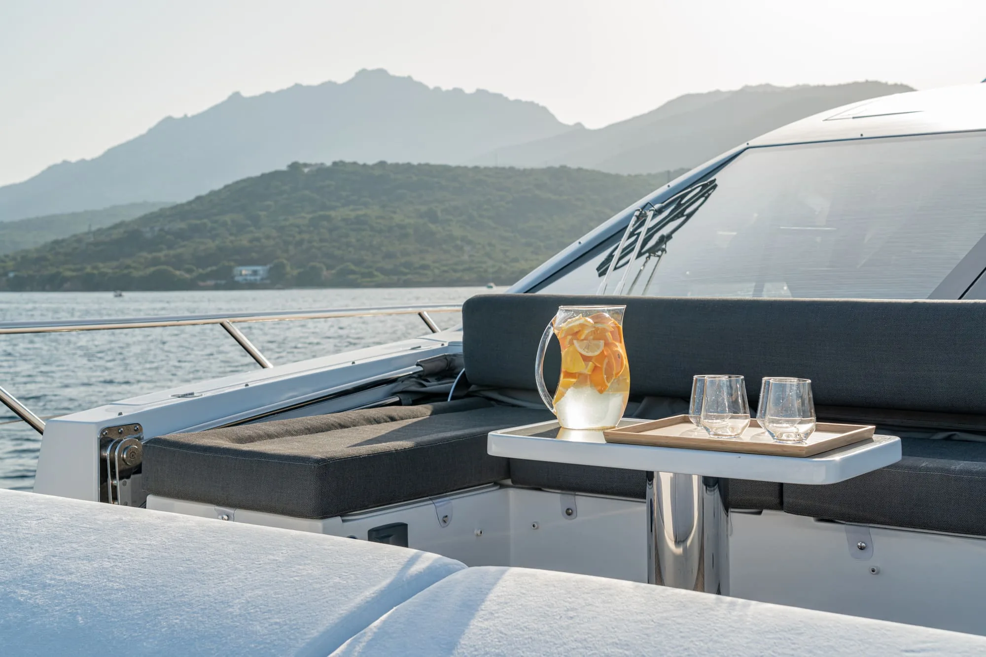 MANARA I - photo 8 yacht charter Cannes