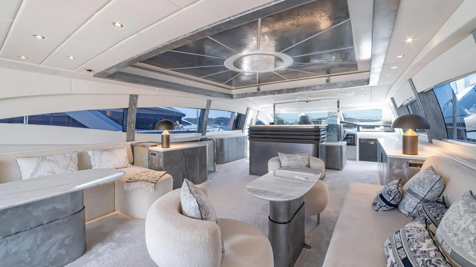 Mangusta 108, photo 13 location yacht Cannes