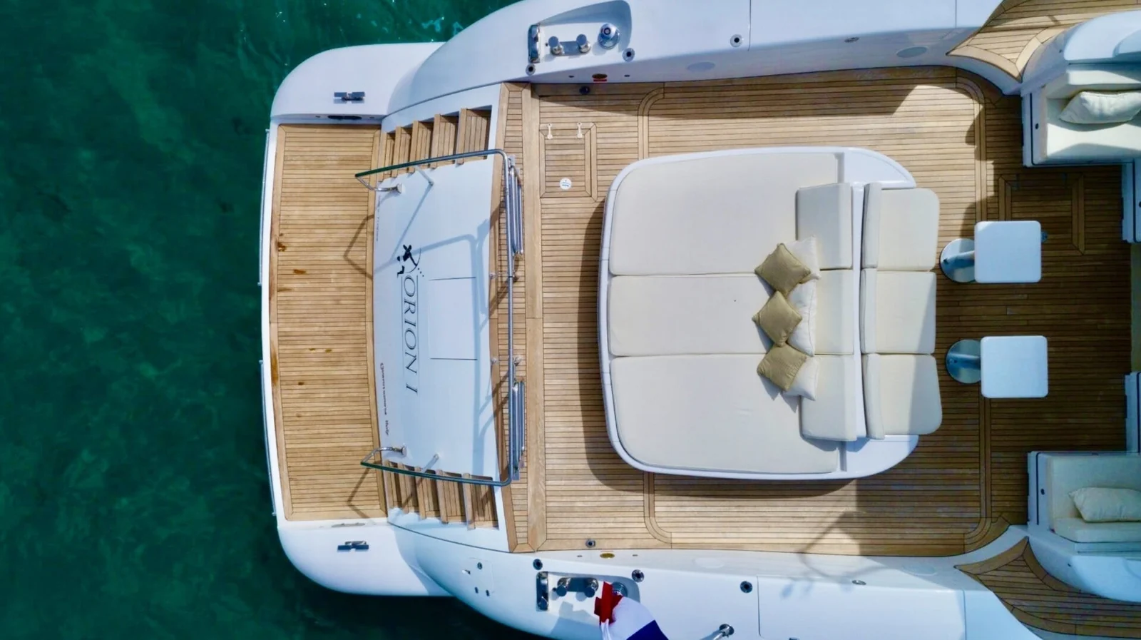 Mangusta 92, photo 3 location yacht Cannes