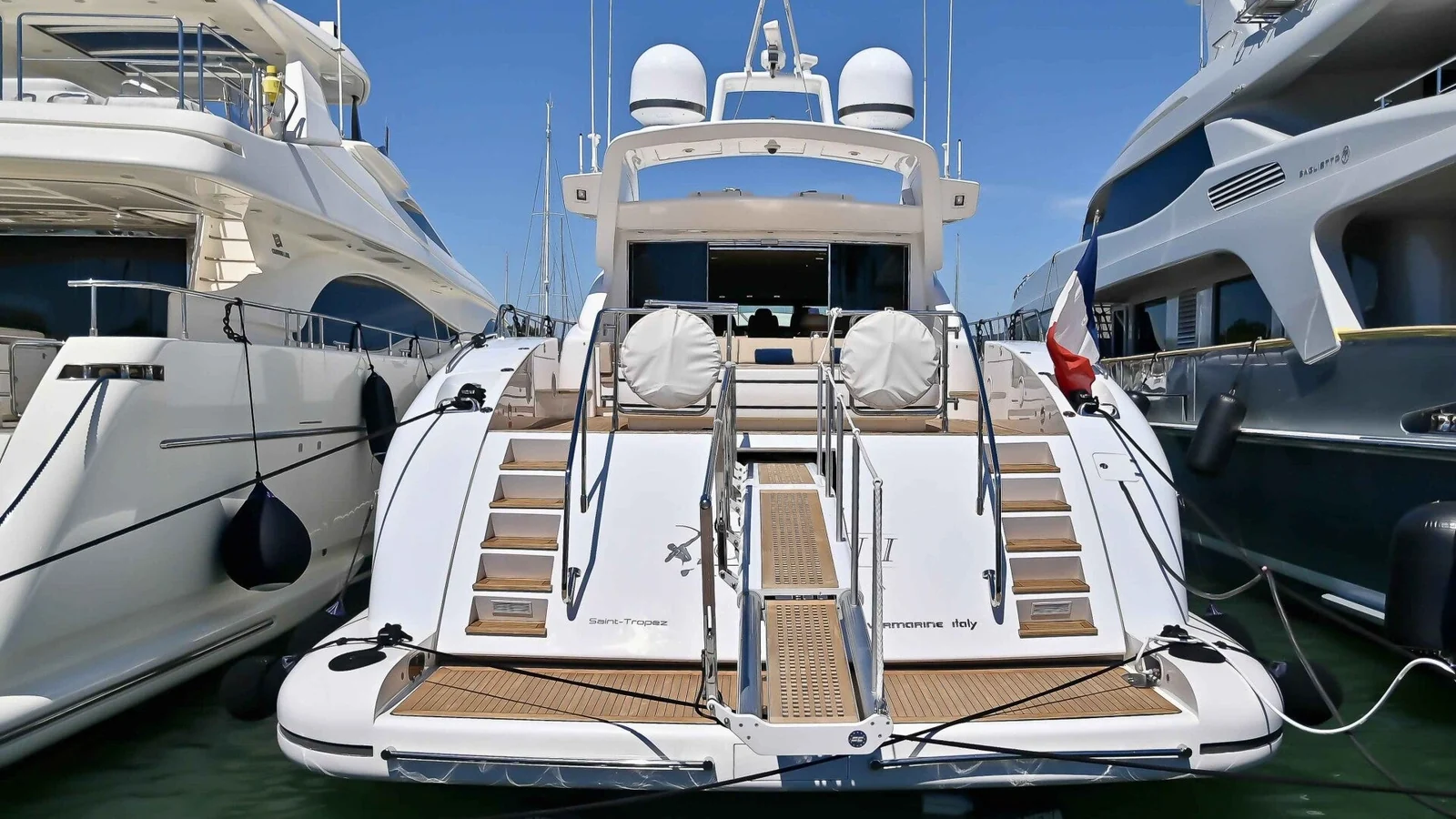 Mangusta 92, photo 7 location yacht Cannes