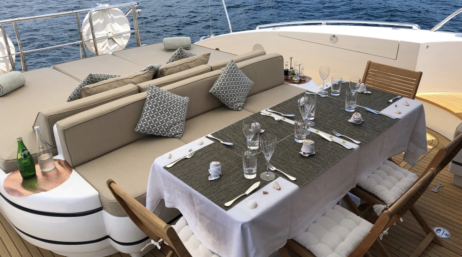 Mangusta 92, photo 11 location yacht Cannes
