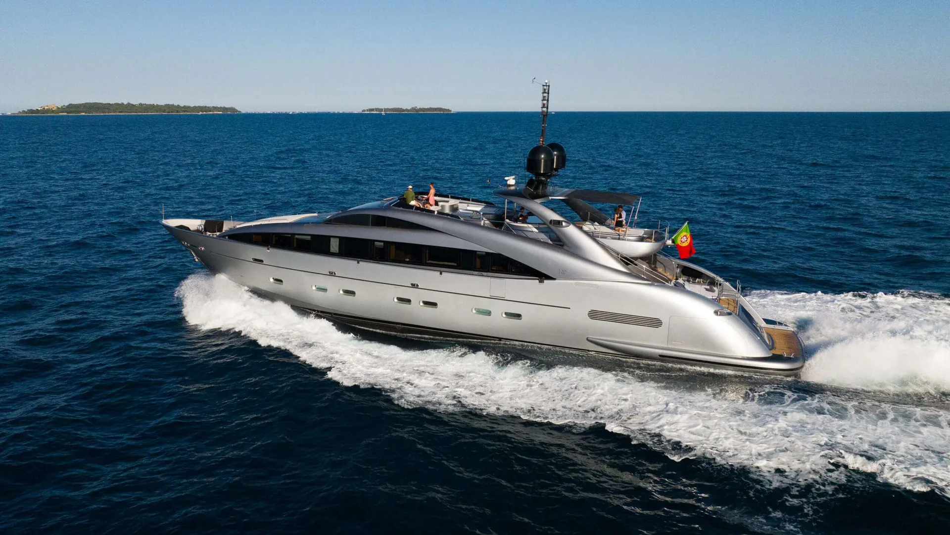 Matsu — photo 3 location yacht Cannes