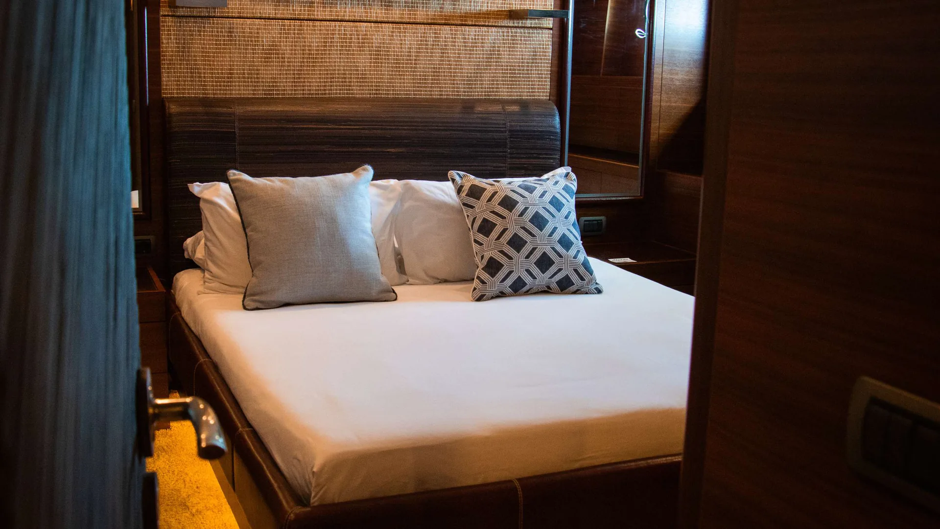 Matsu — photo 22 location yacht Cannes