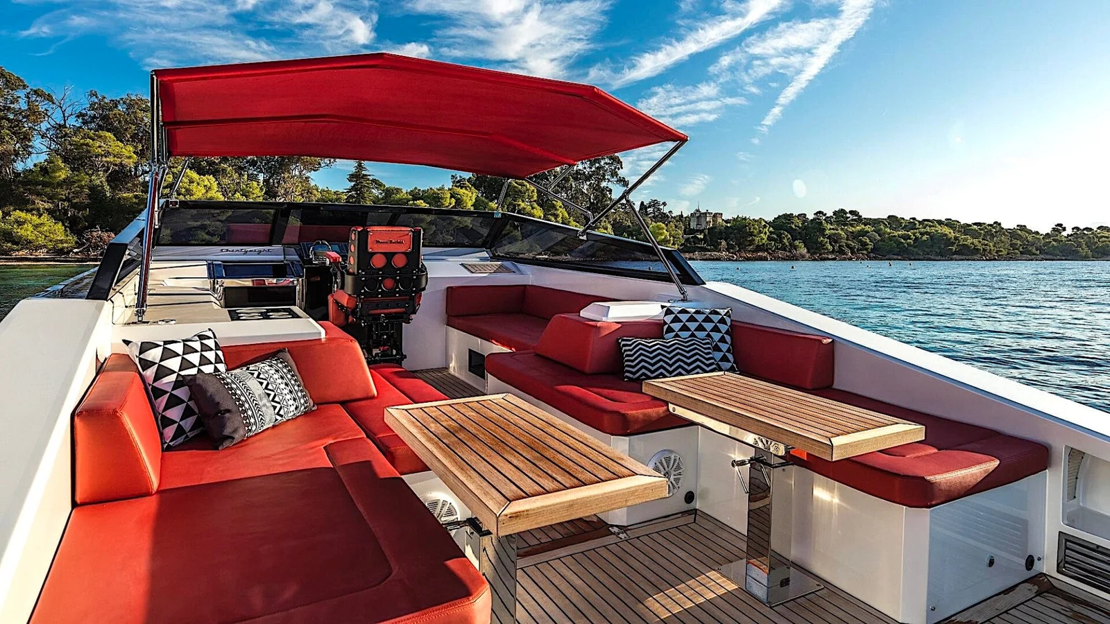 Mazu 38 OPEN, photo 6 location yacht Cannes