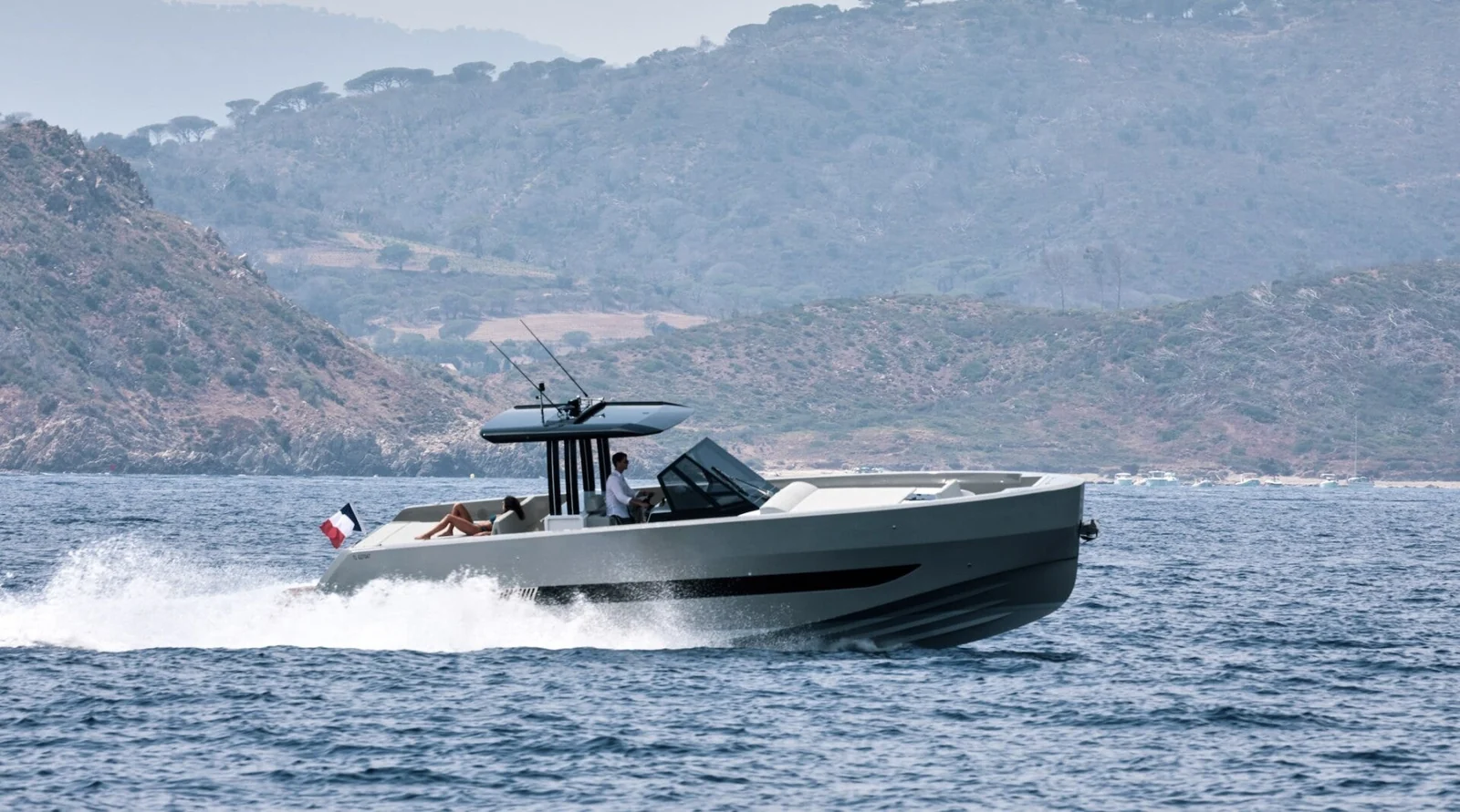 Tecnomar Yachts MED 42, photo 1 location yacht Cannes
