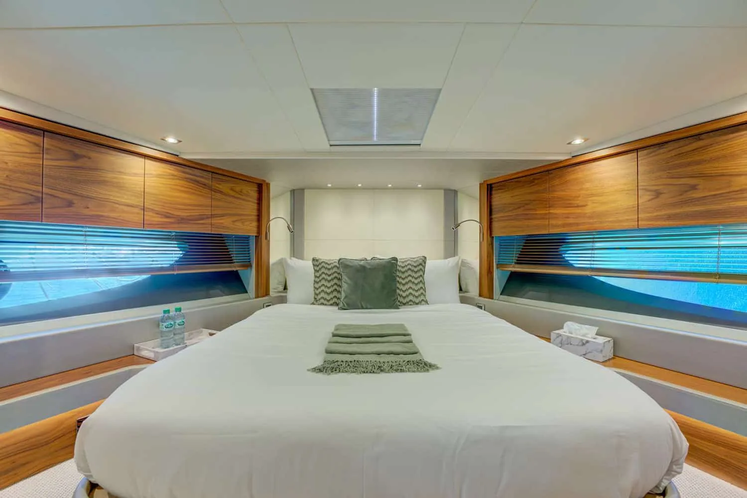 MIKEL ANGELO - photo 9 yacht charter Cannes
