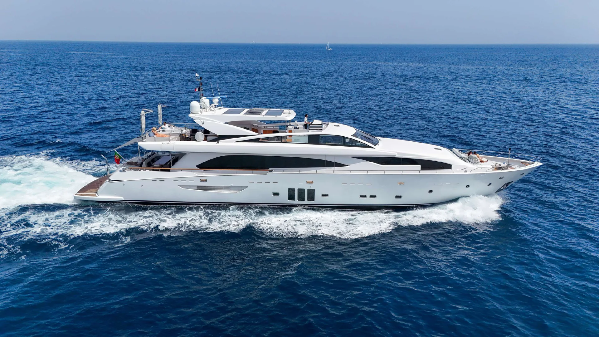 Millesime — location yacht Cannes