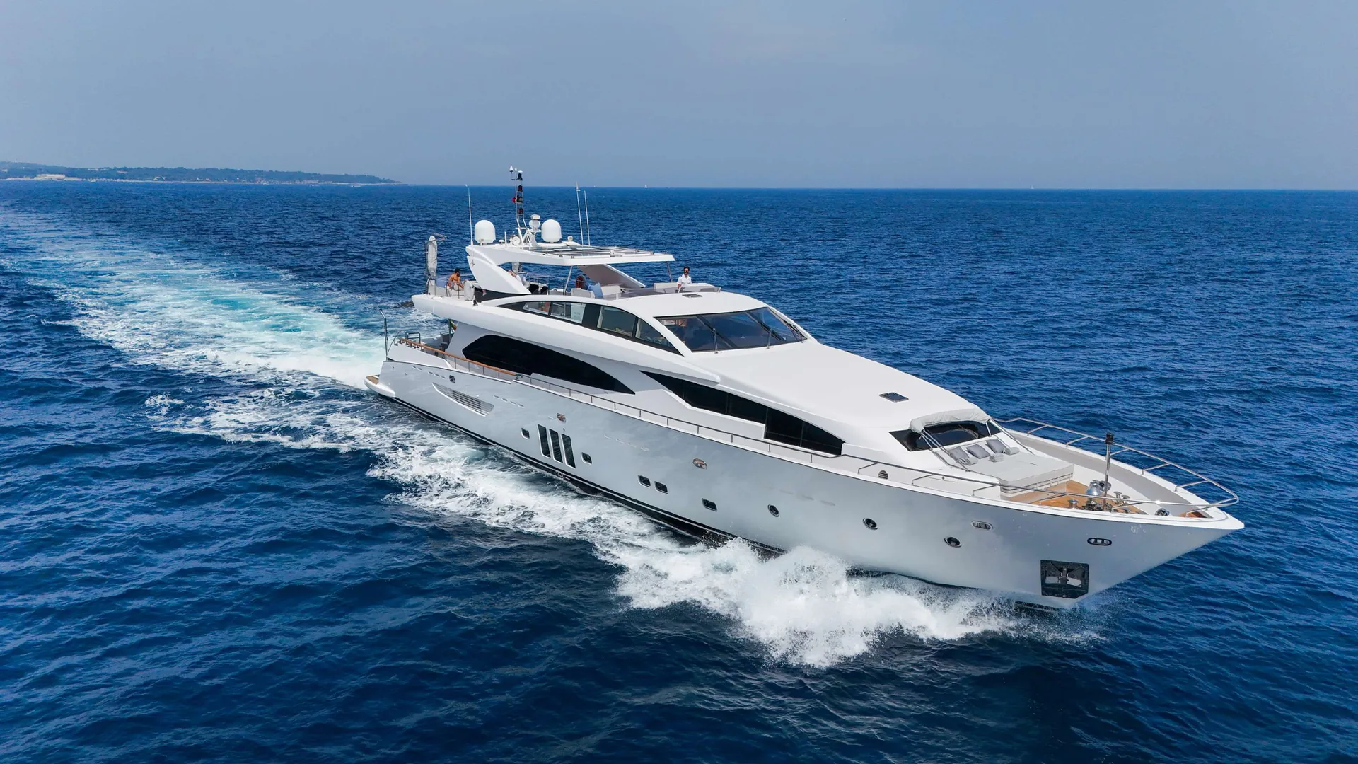 Millesime — photo 3 location yacht Cannes